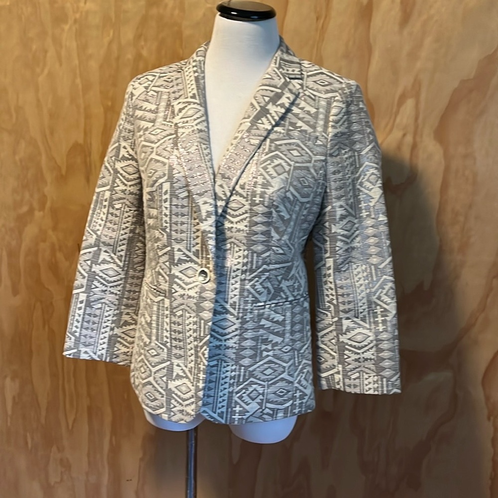 Like new The Limited geometric and metallic woven ¾ sleeve jacked.
